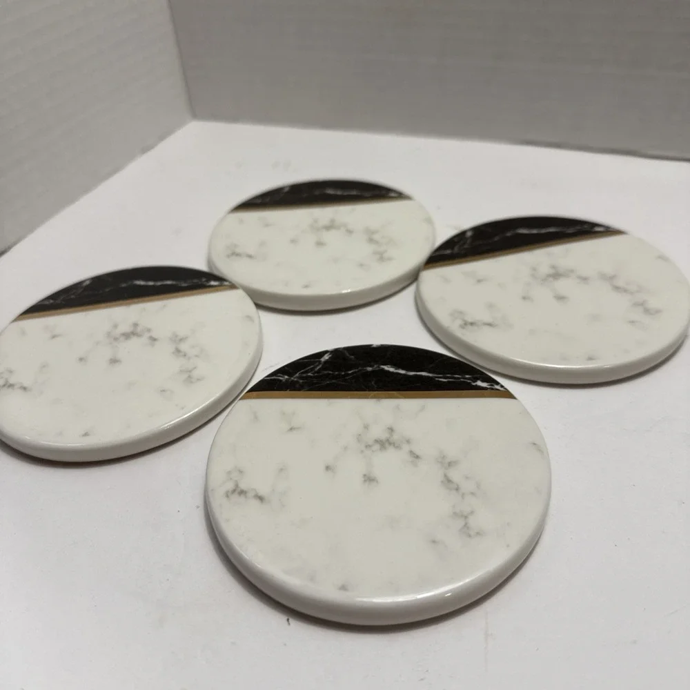 Chic & Tonic - Set Of 4 Coaster‎ - Marble Theme With Gold Accent